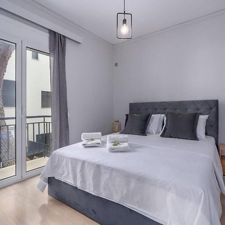 Peaceful 2 Bedroom In Glyfada Center Aten Exteriör bild