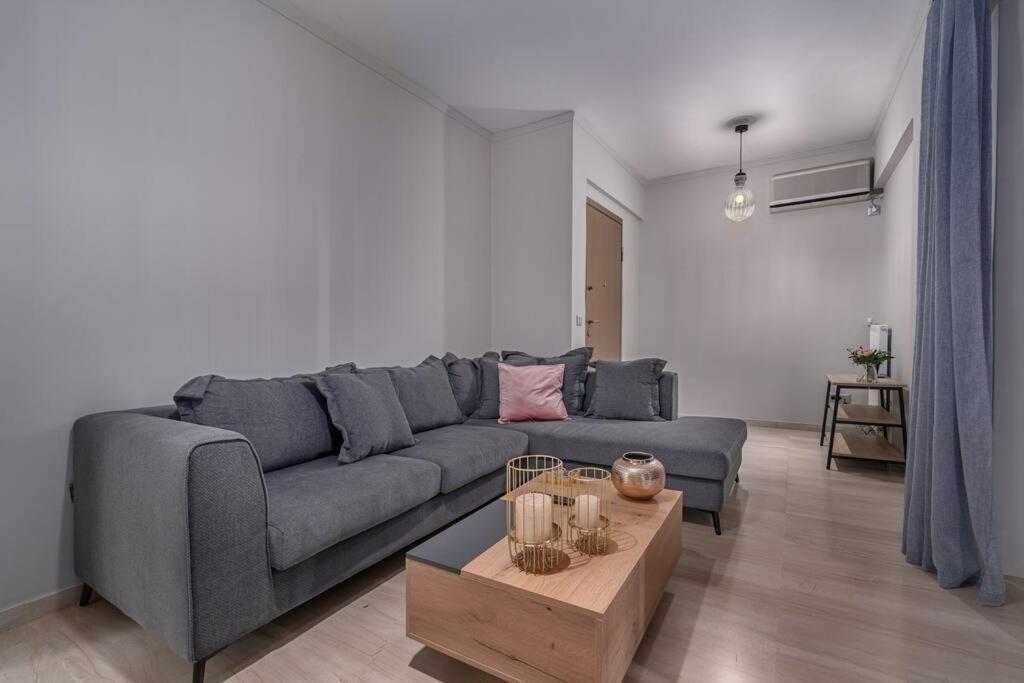 Peaceful 2 Bedroom In Glyfada Center Aten Exteriör bild