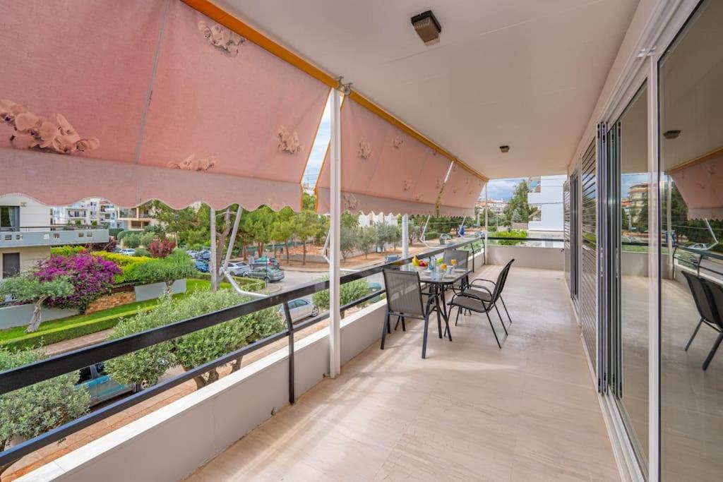 Peaceful 2 Bedroom In Glyfada Center Aten Exteriör bild