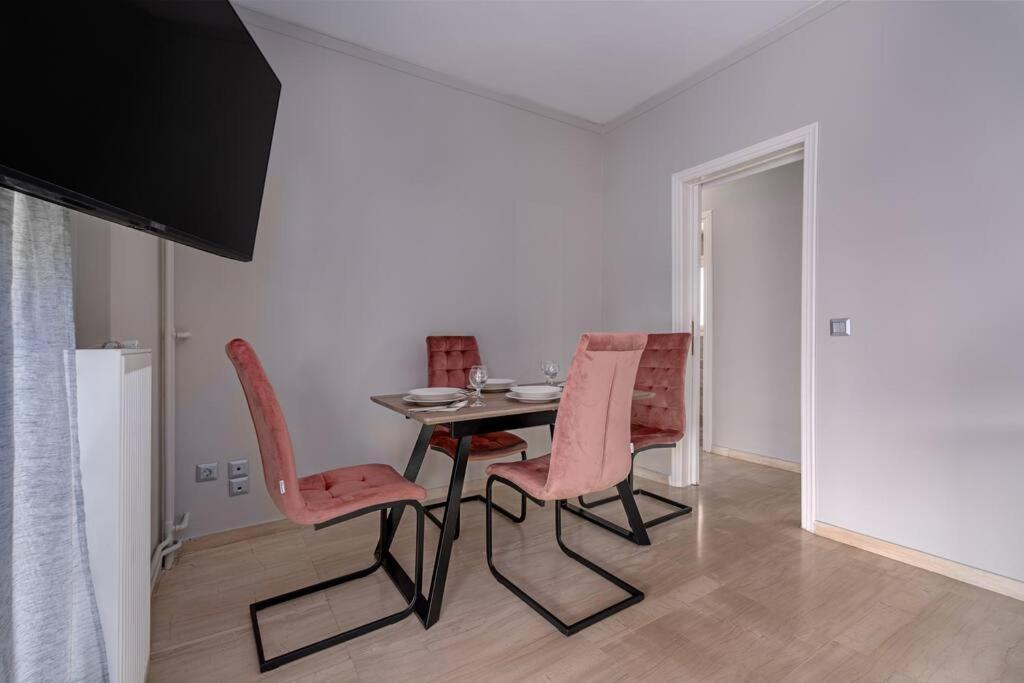 Peaceful 2 Bedroom In Glyfada Center Aten Exteriör bild