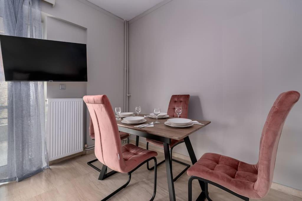 Peaceful 2 Bedroom In Glyfada Center Aten Exteriör bild