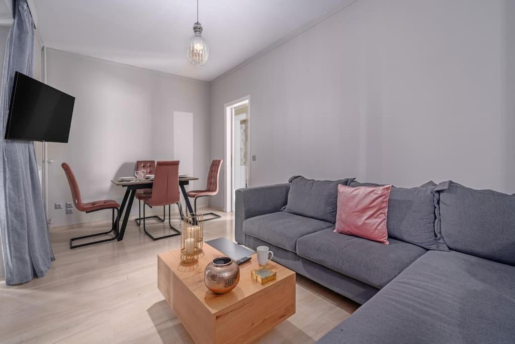 Peaceful 2 Bedroom In Glyfada Center Aten Exteriör bild