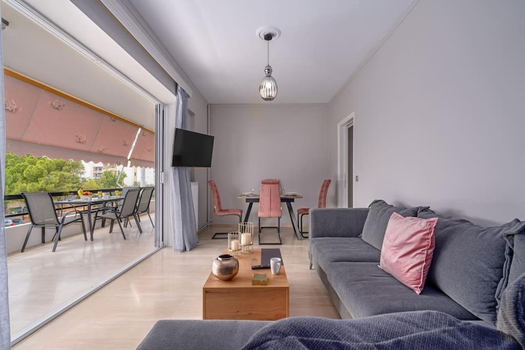 Peaceful 2 Bedroom In Glyfada Center Aten Exteriör bild